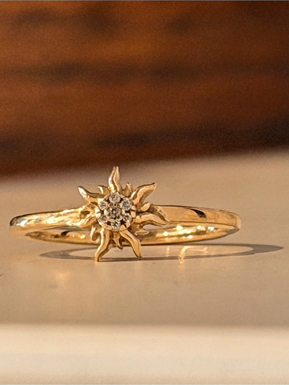 Enchanted Disney Fine Jewelry Gold Sunburst Ring Like New